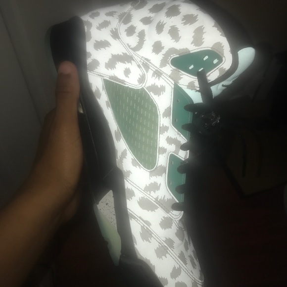 Jordan 5 Island Green main image 6